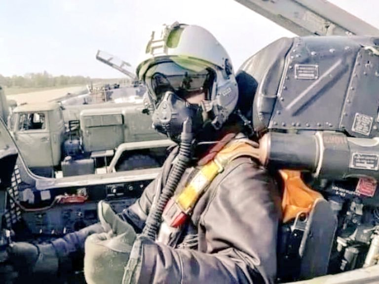 nnxnicolas14's tweet photo. El avión "Ghost" de Kiev ha destruido 49 aviones rusos. https://t.co/XCNfy04lsR