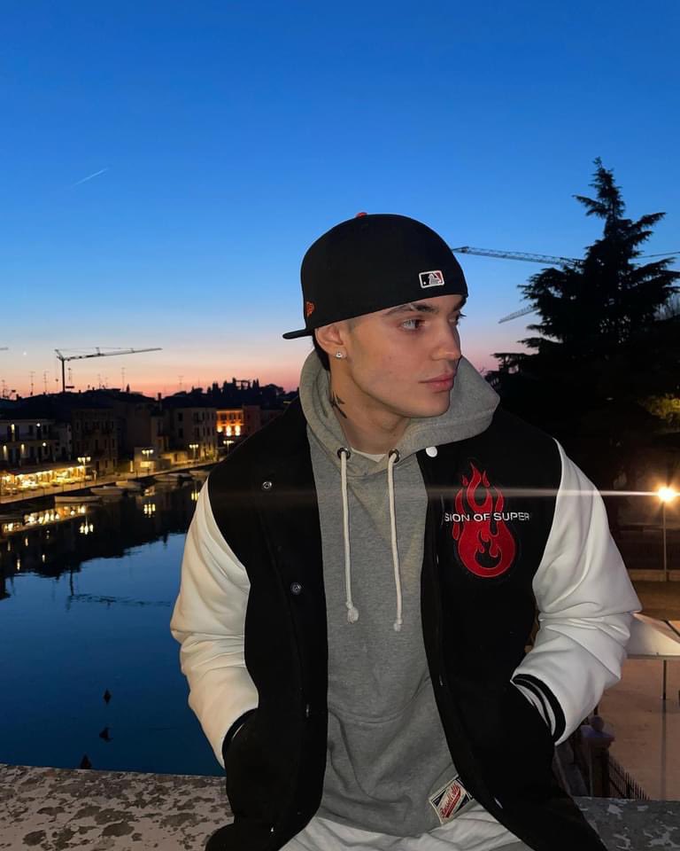 daniel__cosmic's tweet photo. Princi latin lover 🌊🤴 https://t.co/ZmyYtUGuJ8