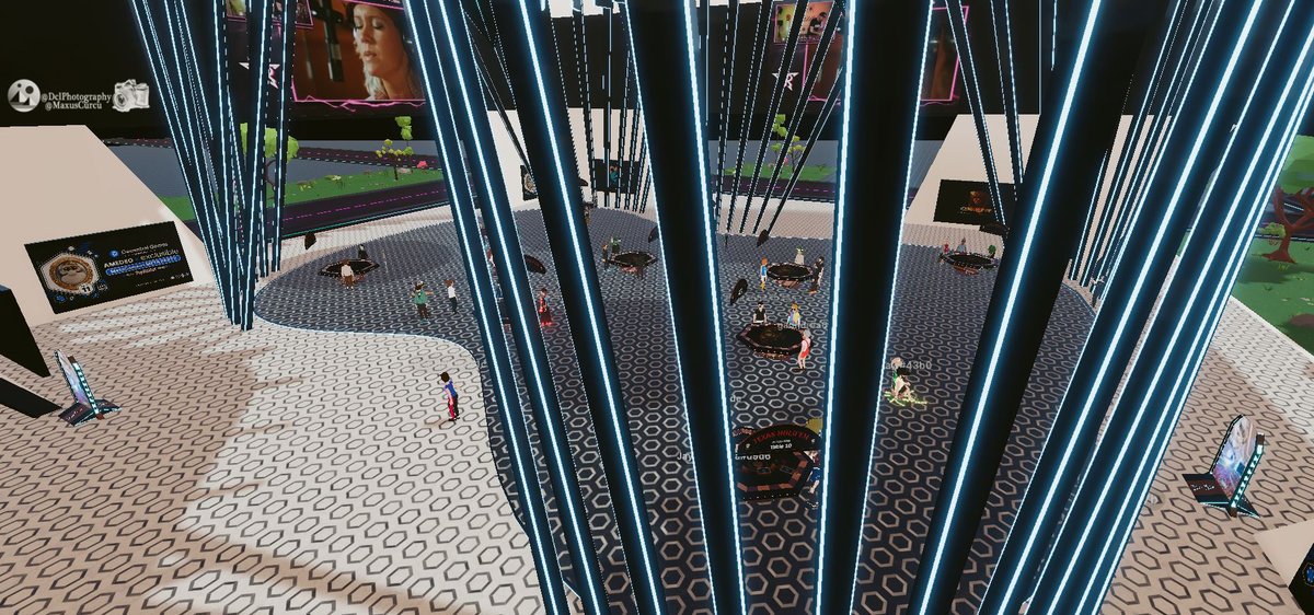 @DecentralandPhotos tweet media