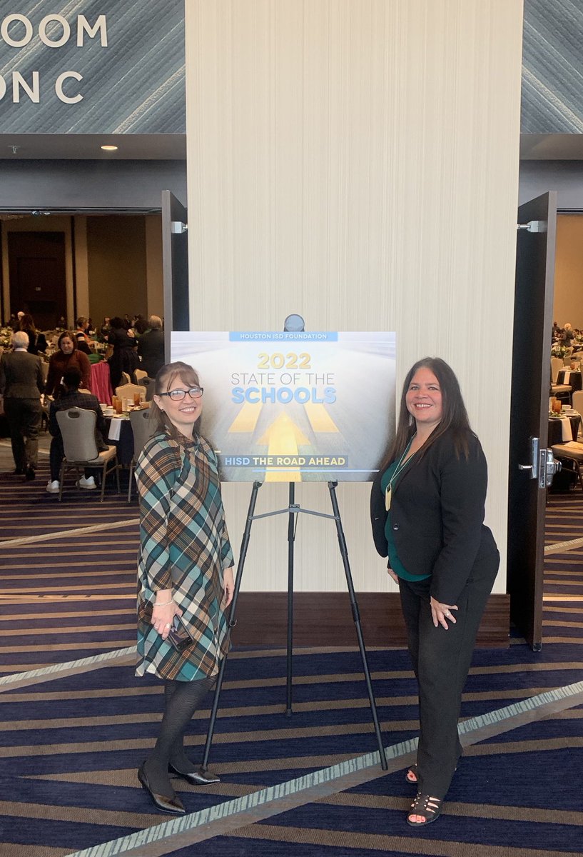 AprilColeman74's tweet image. We are stronger together ⭐️ what an exciting time to be together at @HoustonISD #stateoftheschools today! We are energized and excited about our students’ future! @RMTZElem #LearningExcellence