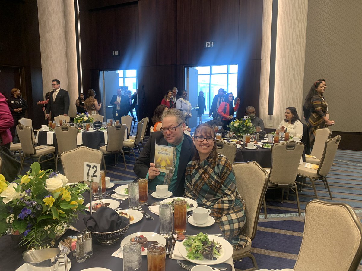 AprilColeman74's tweet image. We are stronger together ⭐️ what an exciting time to be together at @HoustonISD #stateoftheschools today! We are energized and excited about our students’ future! @RMTZElem #LearningExcellence