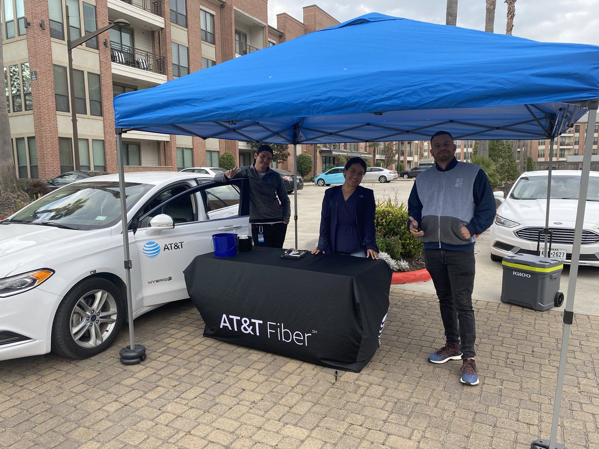 Soto_STX's tweet image. ACC event at @SanAntigua with the @StxFiber hunters 🎯 and OBC let’s get it !!!!!#ATTFiber   #STXFiberFlex  @IHXSTX @STXSpeedsetters @AnthonyVena @LeoATTFiber @kirsten_peavey @P_WagstaffAtt @Van_ATTFiber @ChrisATTFiber