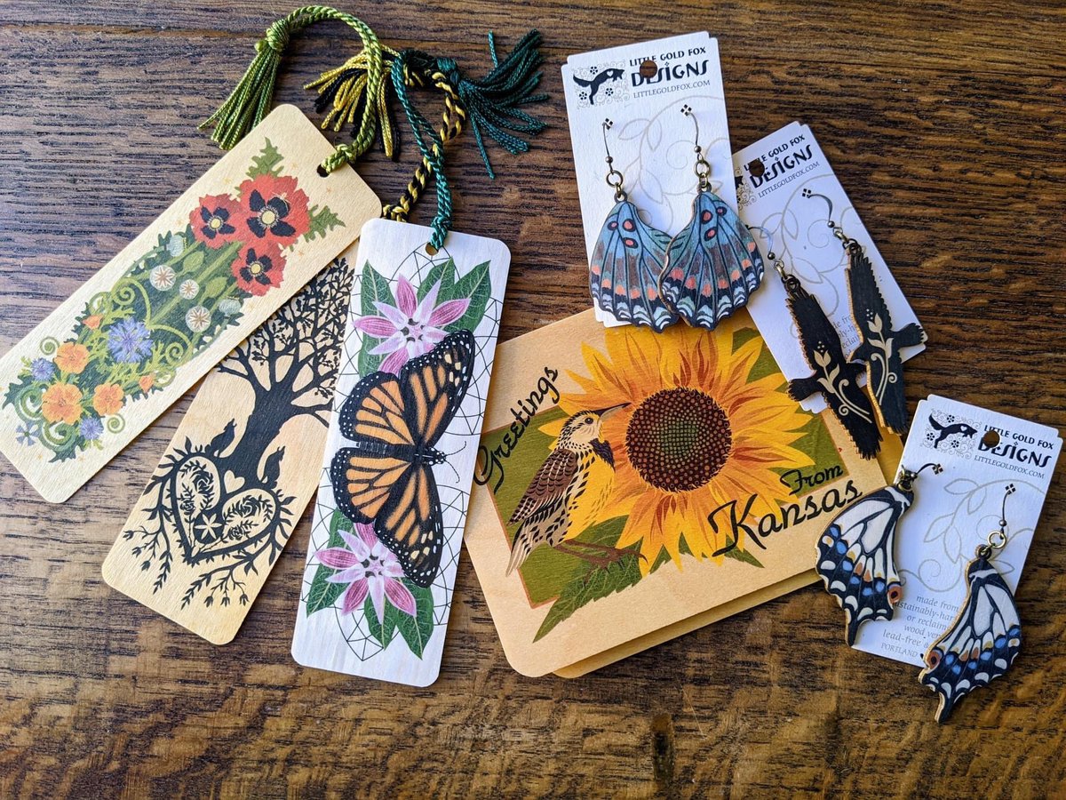 Beautiful wood earrings, bookmarks, and postcards now available!
.
.
#woodcrafts #bookmarks #earrings #kansas #shopsmallbusiness #art #shopdowntown #hutchlove #bookstore #crowandco #crowandcobooks #indiebookstore #shophutchinson #shoplocal #hutchinsonks #locallove #shopsmall
