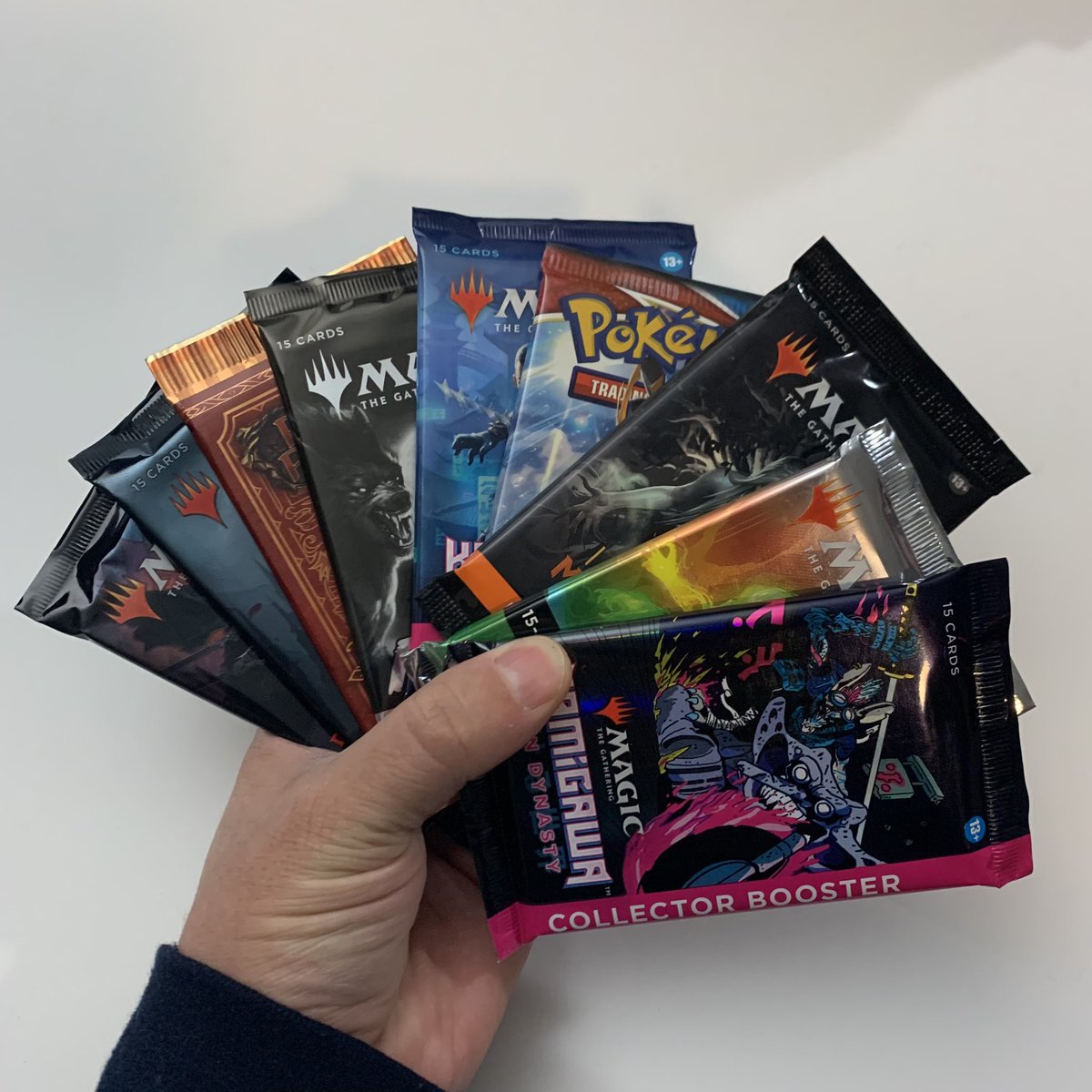 medina_irl's tweet photo. We’re doing a chaos break tonight. There are 4 slots available! 

https://t.co/taxT1NvJD9

It’s always a blast! #TCGPackClub https://t.co/UjB63MB27x