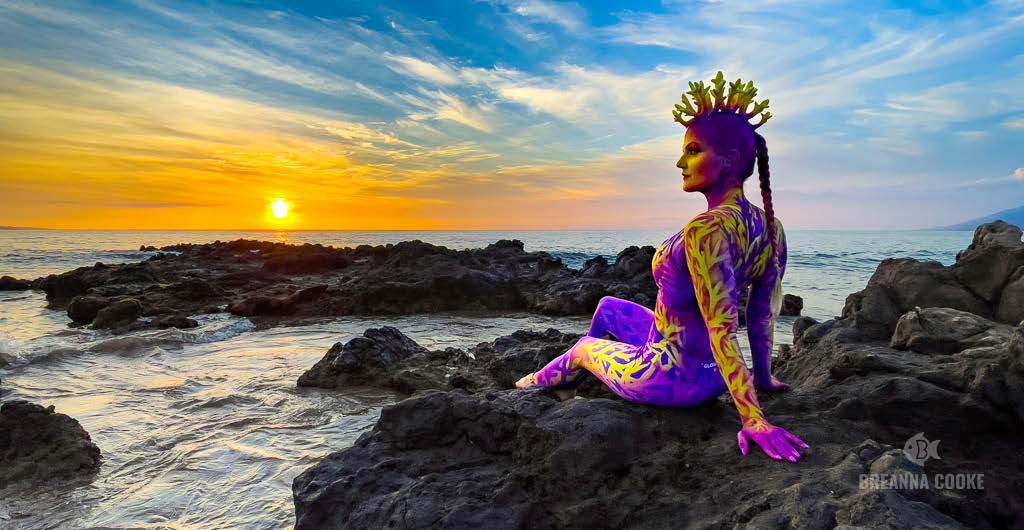 This week's guest brings magical worlds to life through her body paint artistry. Learn how she pursued this medium, the dos and don'ts of body paint prep, how to body paint yourself, and much more during our delightful chat with <a href="/breannacooke/">Breanna Cooke 🇨🇦🇺🇸</a> 

buzzsprout.com/230417/1019759…