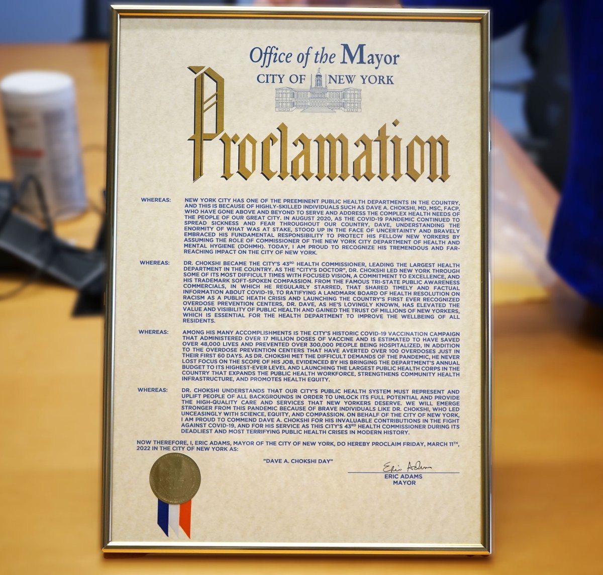 🎉March 11 is officially “Dr. Dave Chokshi Day” in NYC!🎉 Today @NYCMayor issued a proclamation honoring @NYCHealthCommr for his leadership during the pandemic and his dedication to protecting and improving the health of all New Yorkers. Congratulations, Dr. Chokshi! 👏👏👏
