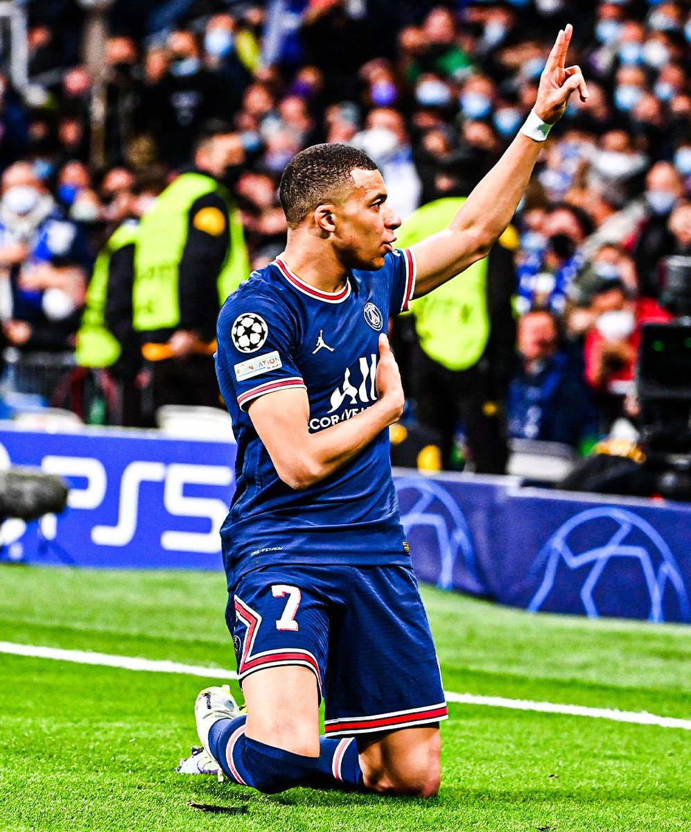 ActuFoot_'s tweet photo. 🚨🚨 La signature de Kylian Mbappé au Real Madrid sera bouclée la semaine prochaine, assure @marca ! 🤍

L’objectif est que l'accord soit signé avant vendredi. https://t.co/lLI6YDxIai