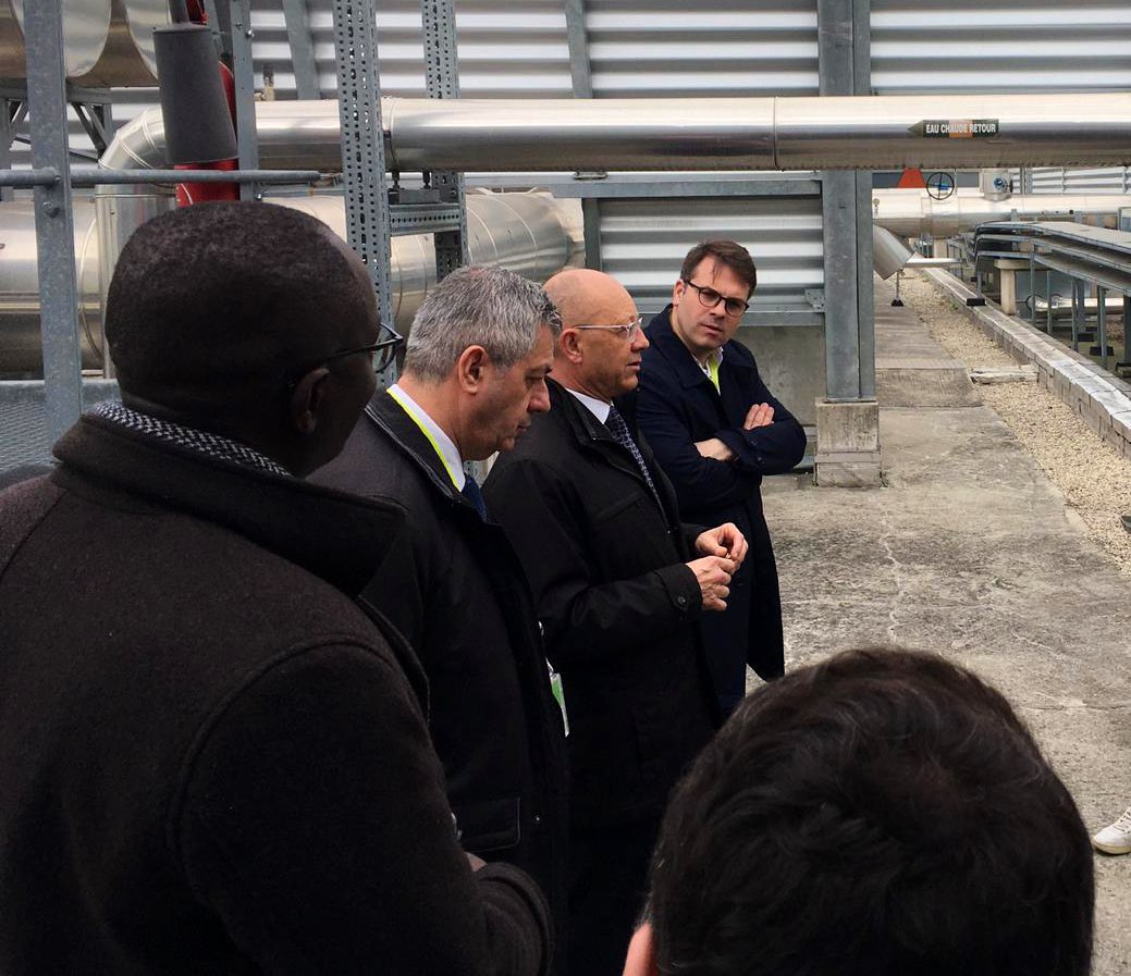 geoffroyboulard's tweet photo. #DataCenter Visite de #PAR7 d’@Interxion_FR, hub leader en matière de conception, de construction, d’exploitation et de gestion de data centers depuis plus de 10 ans grâce sa connectivité adaptée avec @Fabrice_Coquio et une délégation d’élus @GrandParisMGP dont @BAILLYDominique https://t.co/ELxOb8PiFA