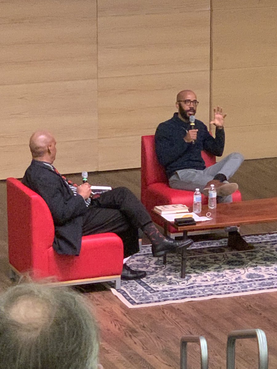 clancygambit's tweet photo. @ClintSmithIII giving an amazing talk on Black History, his life growing up in Nola & his best seller #HowTheWordIsPassed. Being interviewed at Loyola by his uncle, professor & @theadvocateno columnist @willsutton. https://t.co/p1ZTDftOcq