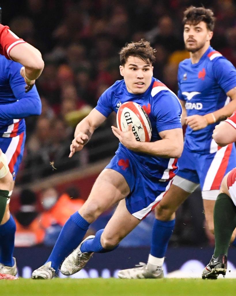 Dupont9A's tweet photo. SO FAR S🔵⚪🔴 GOOD
#NeFaisonsXV @FranceRugby #WALFRA https://t.co/IaiBtohurw