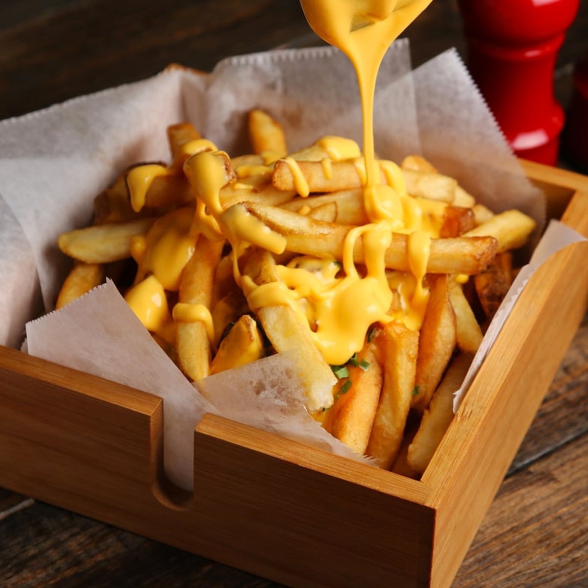 Napkin_Ads's tweet photo. Cheesy loaded fries 🍟🍟😋 https://t.co/YFlCX7Vvcw