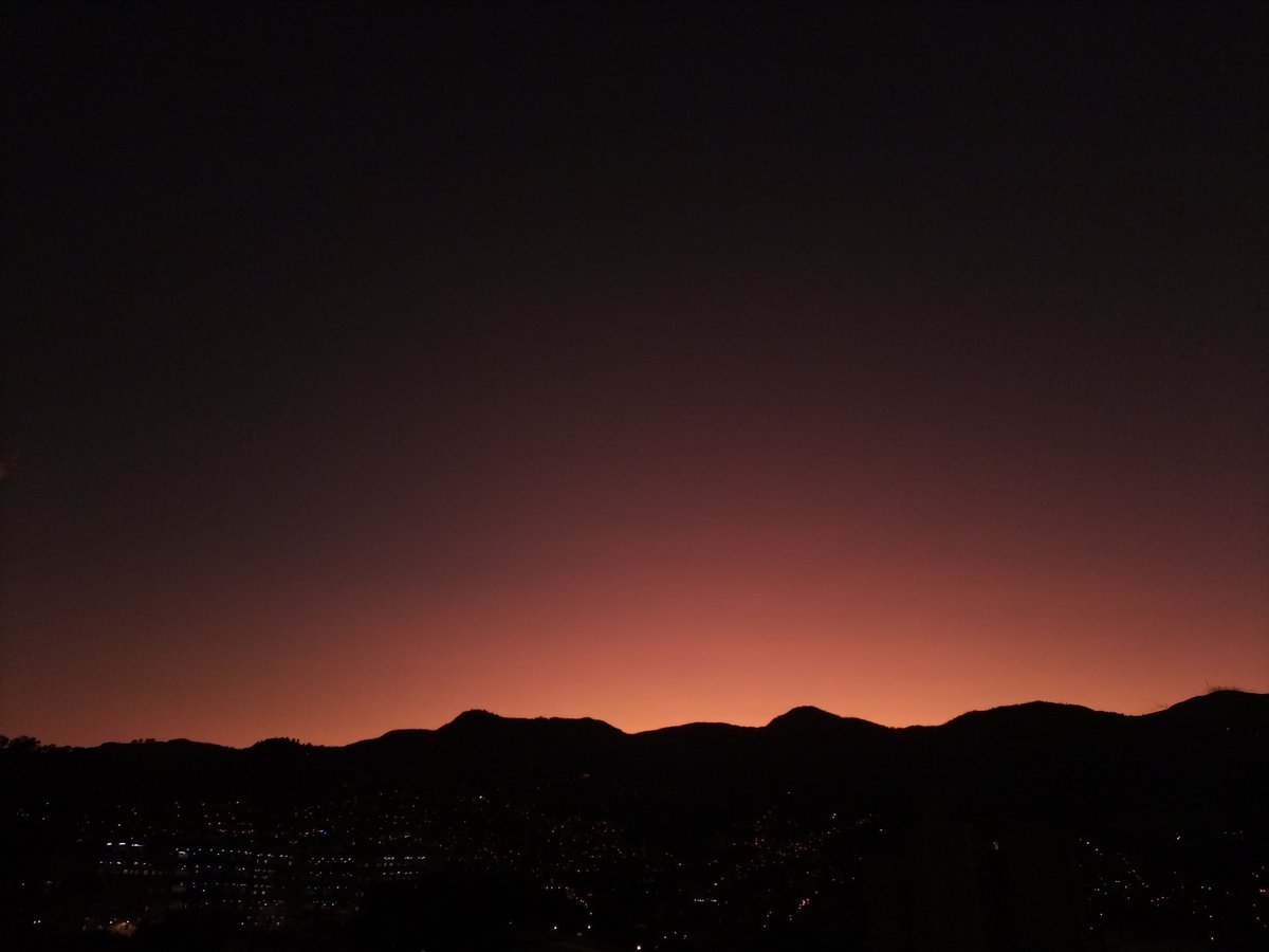 CoroneRafa's tweet photo. Si es por mi, solo dejo que pase el momento... https://t.co/olQyKIZf0t