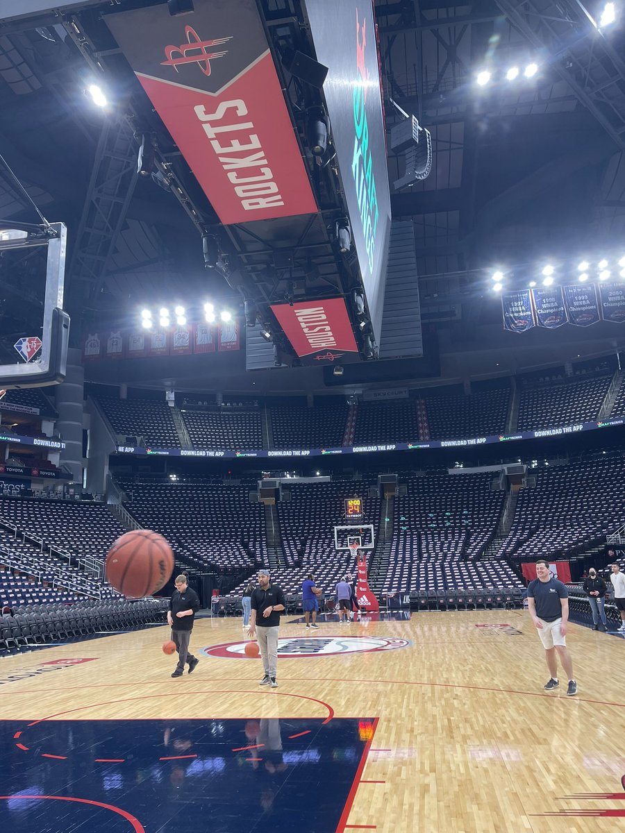 Rod125's tweet image. Thanks @DraftKings for the basketball camp and letting us shoot the ball on the @HoustonRockets court. Amazing experience