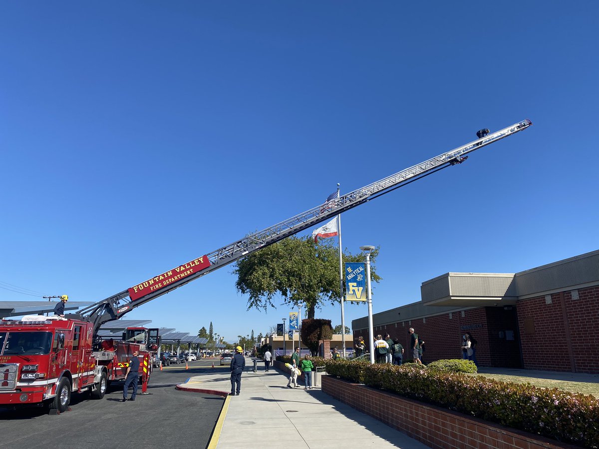 SharenTait's tweet photo. FVHS showing our love and support to Edison HS. Shout out to FVFD for helping us get the group photos. https://t.co/M5tBNlHktJ