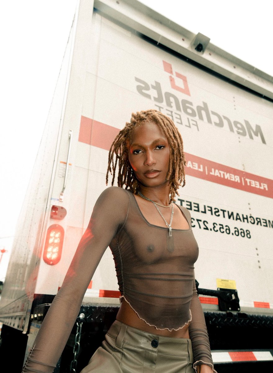 shaqorim's tweet photo. Beep Beep! 🚚 https://t.co/W1ugdV0wOC