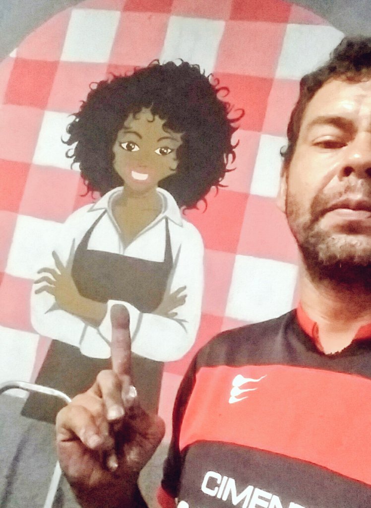 Tiozao_RFL's tweet photo. Trabalhe com oq gosta e seja feliz!
#pincel #rolinho #muralismo https://t.co/srvE6GKom5