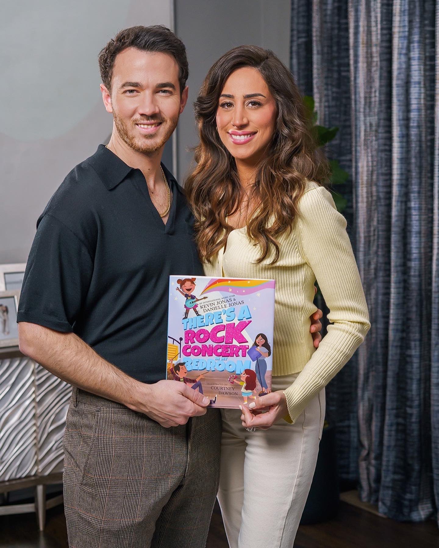 Kevin and Danielle Jonas - Wedding Video and Pictures 