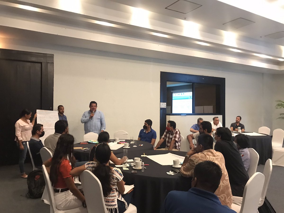 raulsinobas's tweet photo. En #Huatulco, excelente taller: Producción y consumo sostenible corredor #Chacahua - #Huatulco, del Proyecto #Kuxatur “Turismo Vivo”.
Buscando alianzas para sumar a la cadena productiva con el sector turístico.
Con @SECTUR_mx @WWF_Mexico  @PNUD_Mexico @JuanCRiveraC https://t.co/Ju4pEbik0x