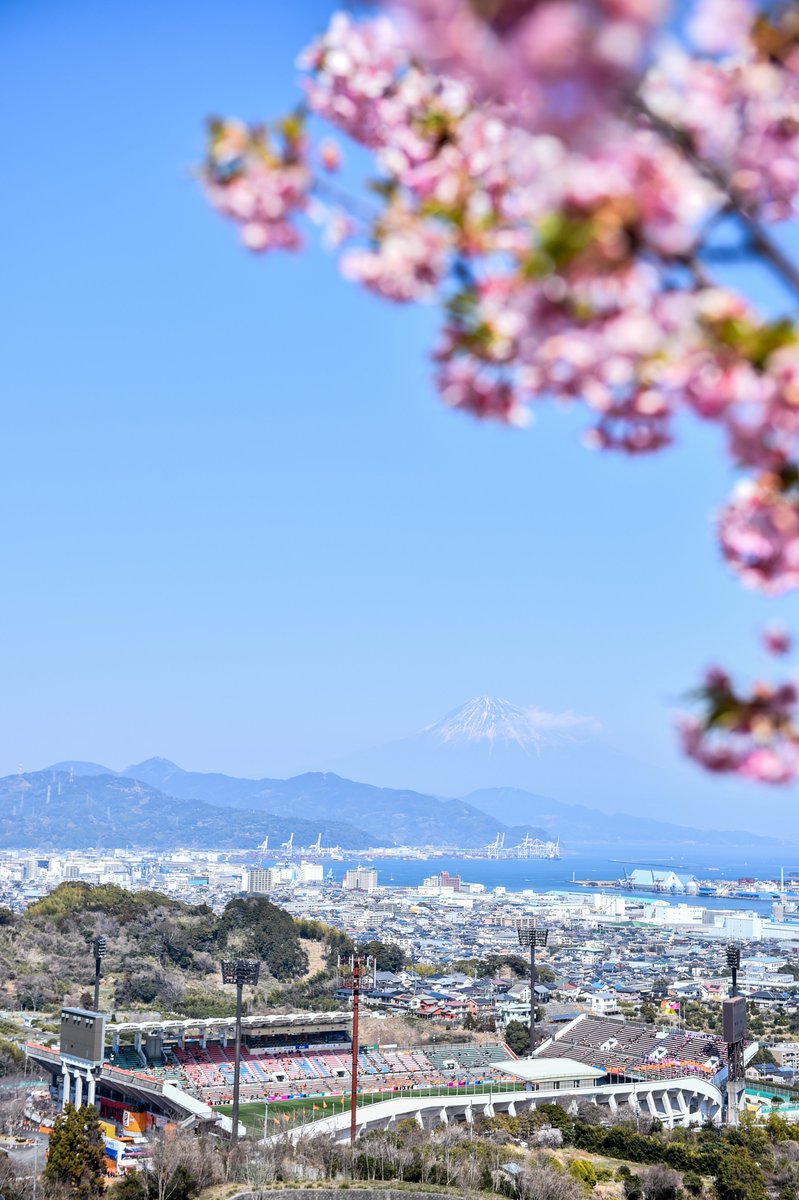 J_League_En's tweet photo. An absolutely PERFECT matchday view 🏟🗻 @spulse_official 

© J.LEAGUE - All Rights Reserved https://t.co/13wBeruSO7
