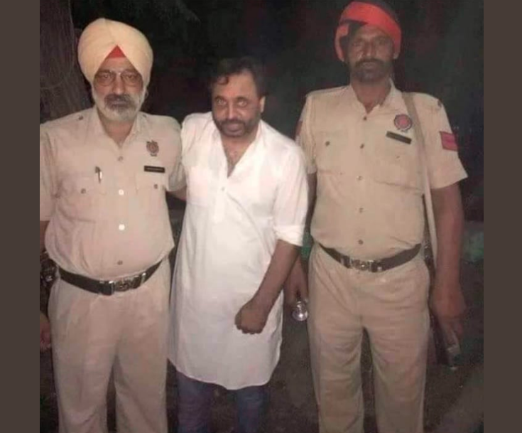 MeenaDasNarayan's tweet photo. #HicHic ChiefMinister of #Punjab #Shaap #Saamp #Paap https://t.co/fPZFUzm2sy
