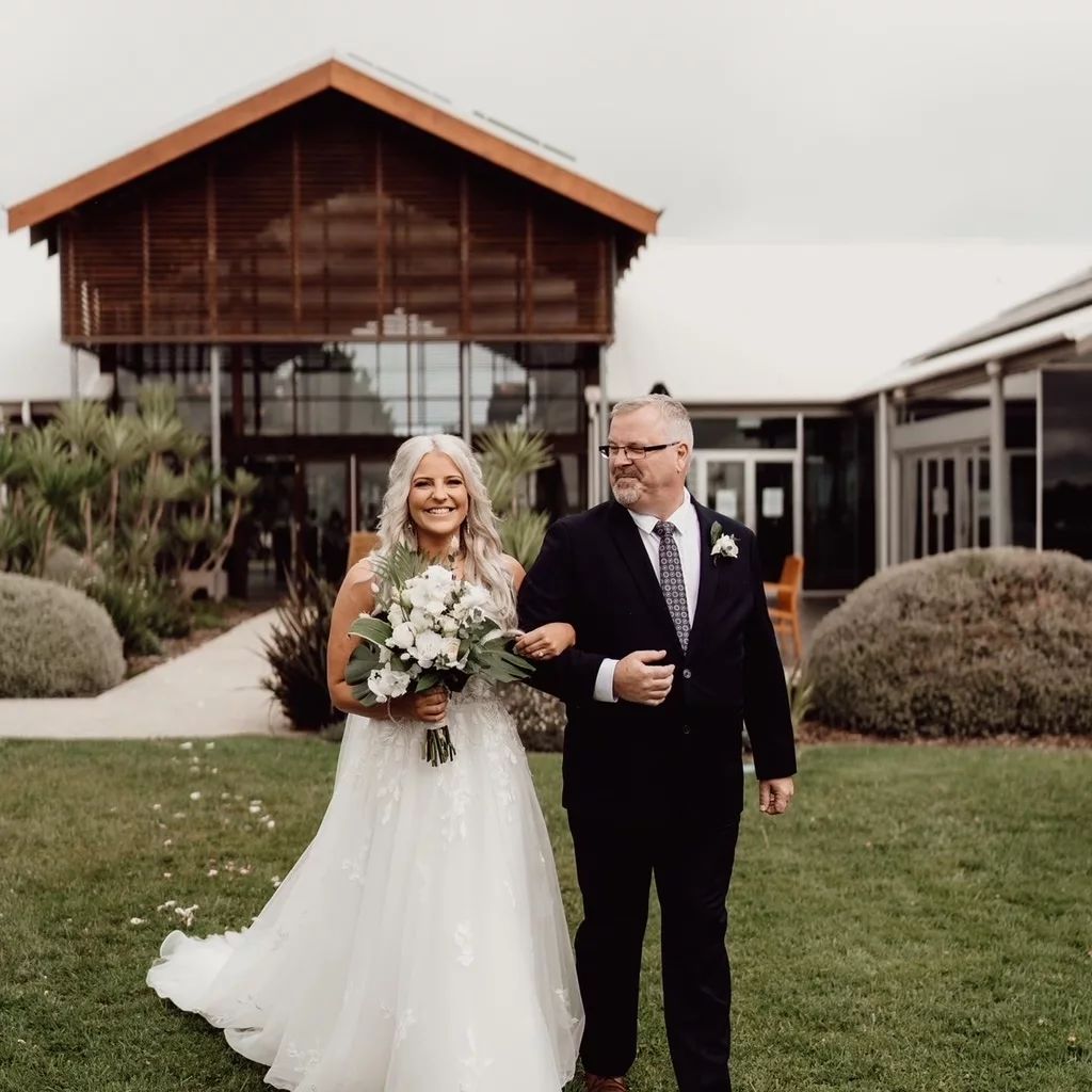 lilybloomsau's tweet photo. Congratulations to Hayley on her wedding last weekend at Silverwater Resort San Remo. Wishing you both all the in the future.
Call us for any occassion:0408 444 644
https://t.co/2vNybiKGOV
#weddingflowers #weddingflowersunremo #sunremo #wonthaggi #cowes #whiteroses #australia https://t.co/3cH1qTfeEh
