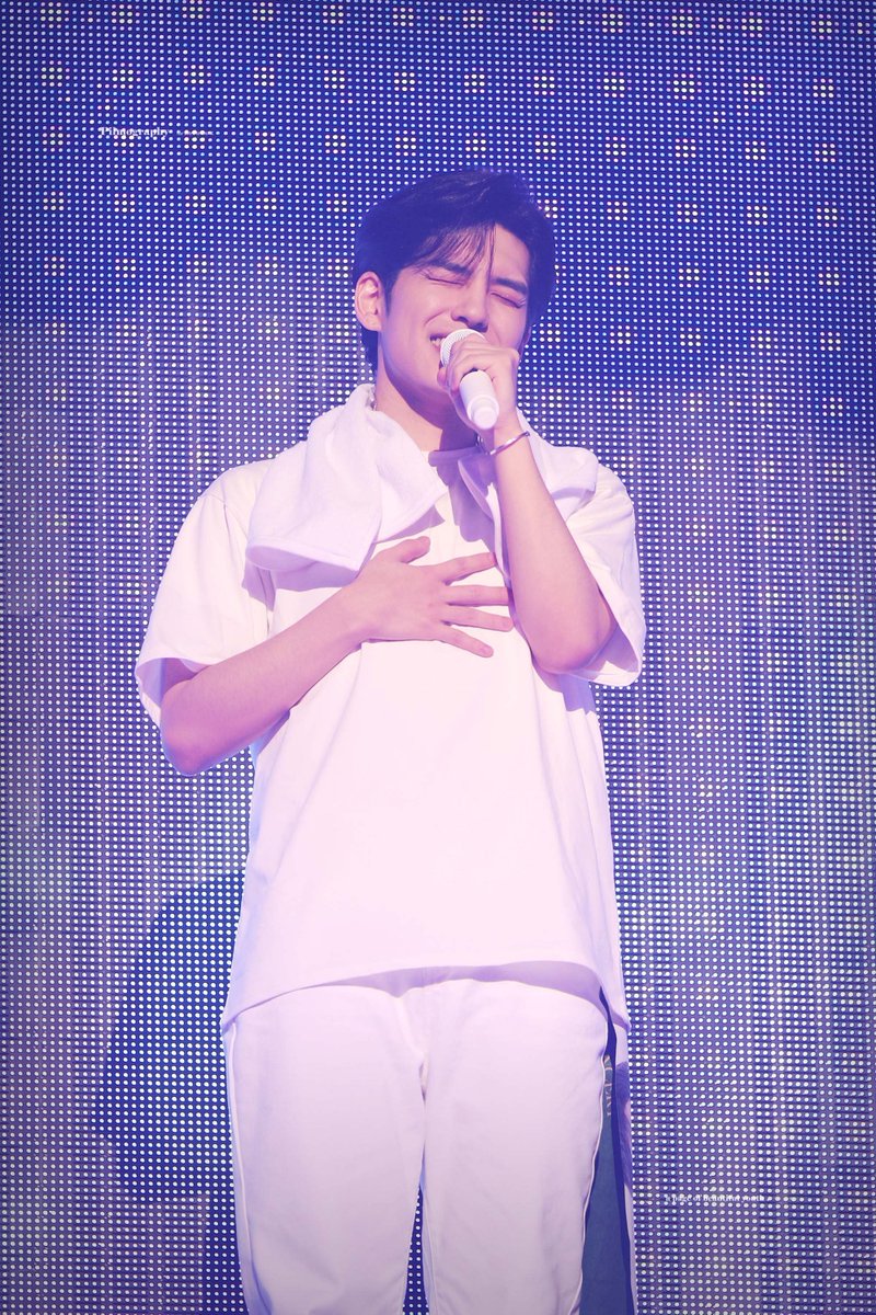 FanbaseDAY6's tweet photo. [HQ] #Wonpil no WONPIL SOLO CONCERT ‘Pilmography’ 11.03.2022

Cr. pilmography_ https://t.co/Qms7GUse4Q