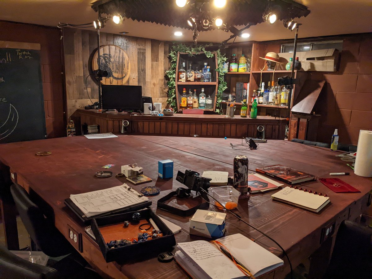 TheSandyHydra's tweet photo. Our staff is working out some rules for eating contests in #dnd5e
Come join us tomorrow at 7pm EST to see what they came up with!
#tabletopgaming #lichbusters
https://t.co/3lzAuUBVan https://t.co/k9GTZav2ol