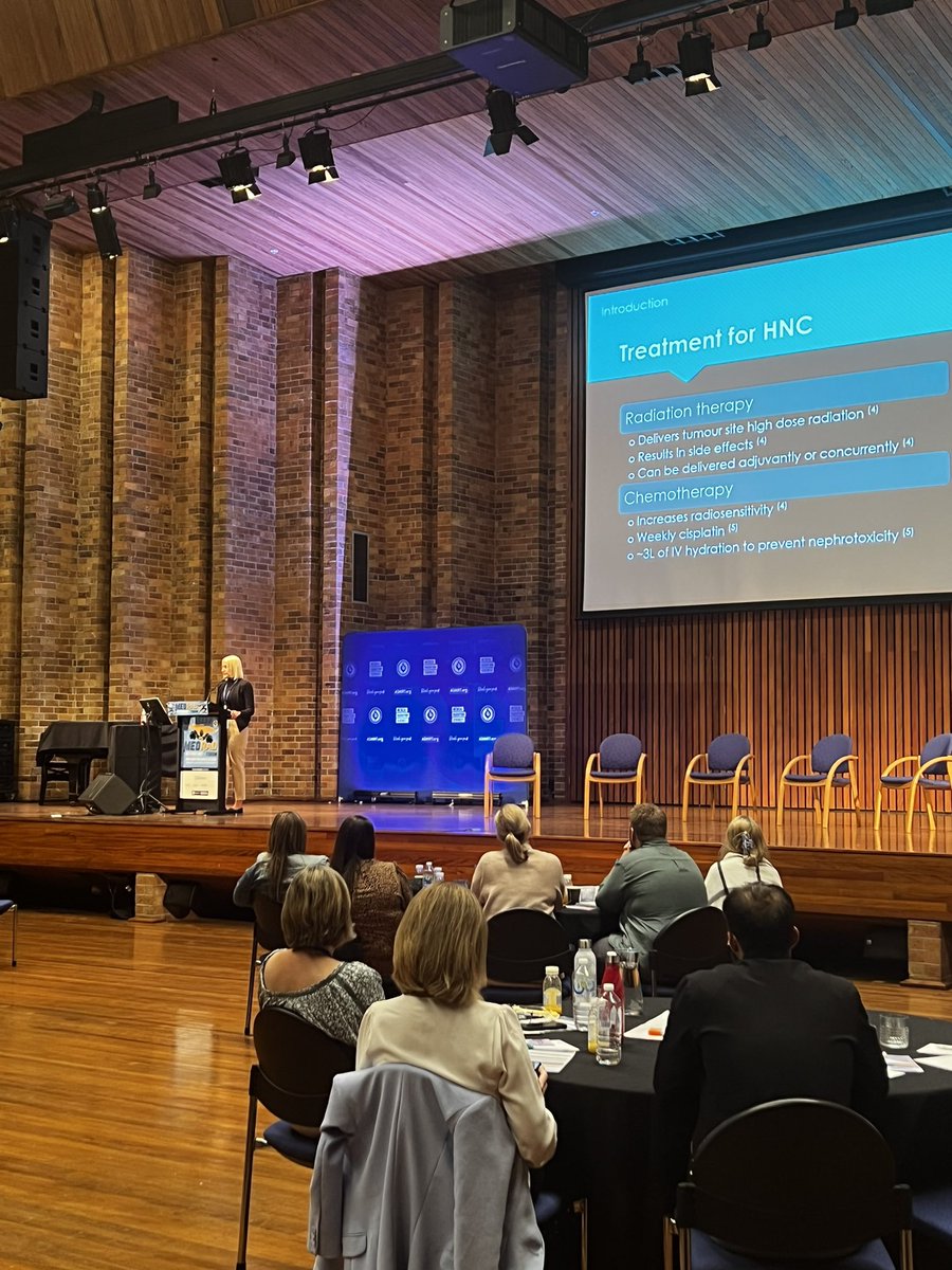 GC_RTRO's tweet photo. A fabulous @Uni_Newcastle recent graduate, Sophie - discussing a novel methodology to quantify dehydration in head &amp; neck cancer #radiationtherapy 
#ASMIRTorg 
#MedRadForum 
#letsgoGC_RTRO !! 
@ASMIRTorg 
@DrYolandaSurjan https://t.co/WJJPvnDgNW