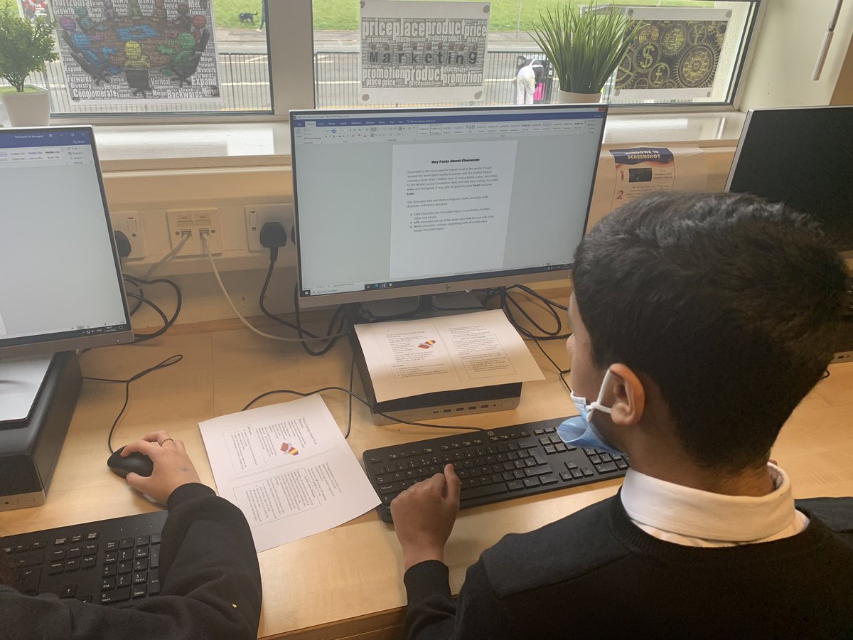 abcsma's tweet photo. S1s @StMungosAcademy learning new word processing features in #microsoftword #bold #centre #bulletedlists #justification These are skills for learning, life and work #SfLLW 💻 https://t.co/3JMBlzSh7h