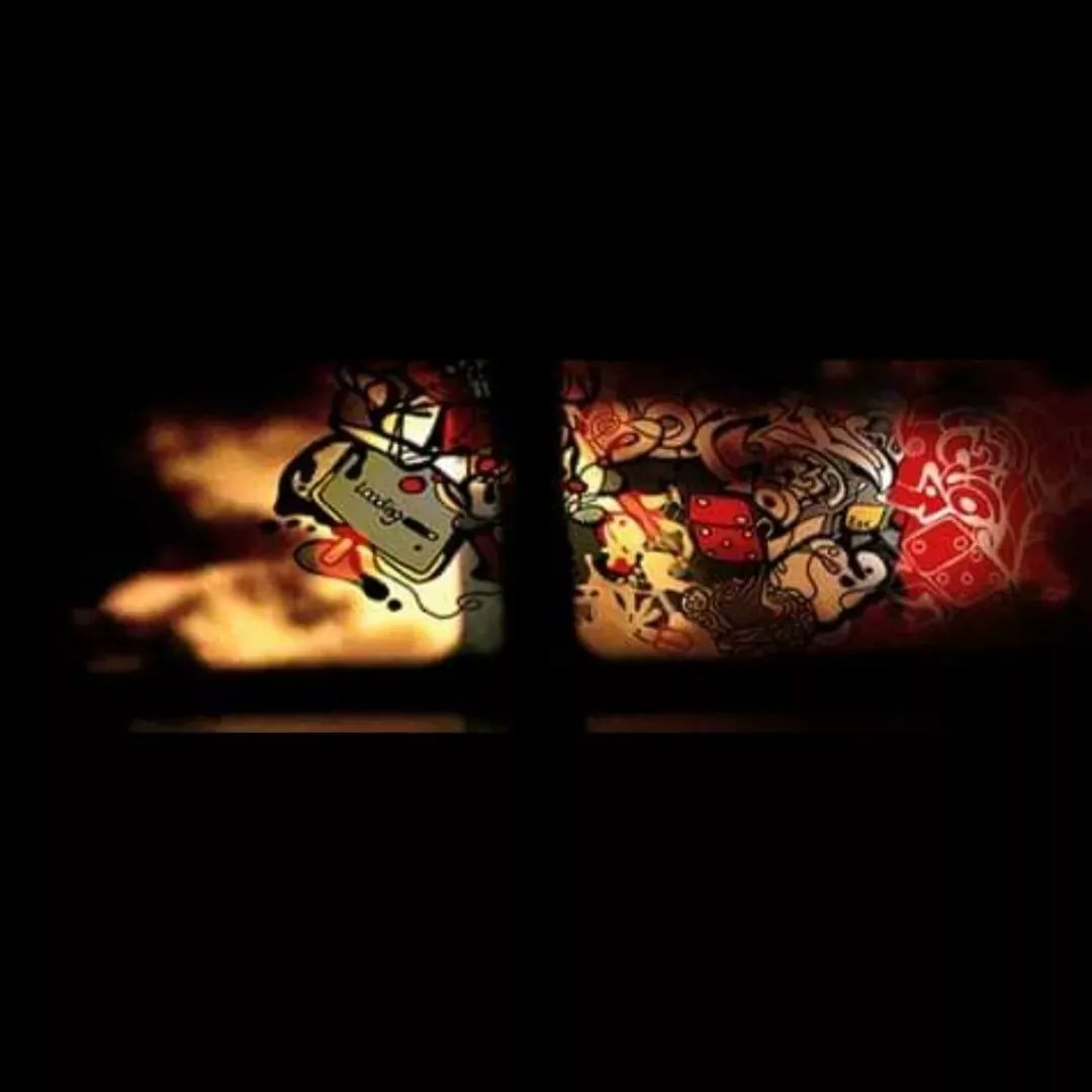 mingmushi's tweet photo. Flashback presenting #portfoliofavourites #artwork05

"BOX ORGANISMS" 

[ PROCESS STEPS] 
1. Initial Sketch
2. Colour Blocking
3. Final Comp. 

#digitalgaming #geck #urbanart #digitalmural
https://t.co/USa3JFe5E3 https://t.co/XdnEitiNZw
