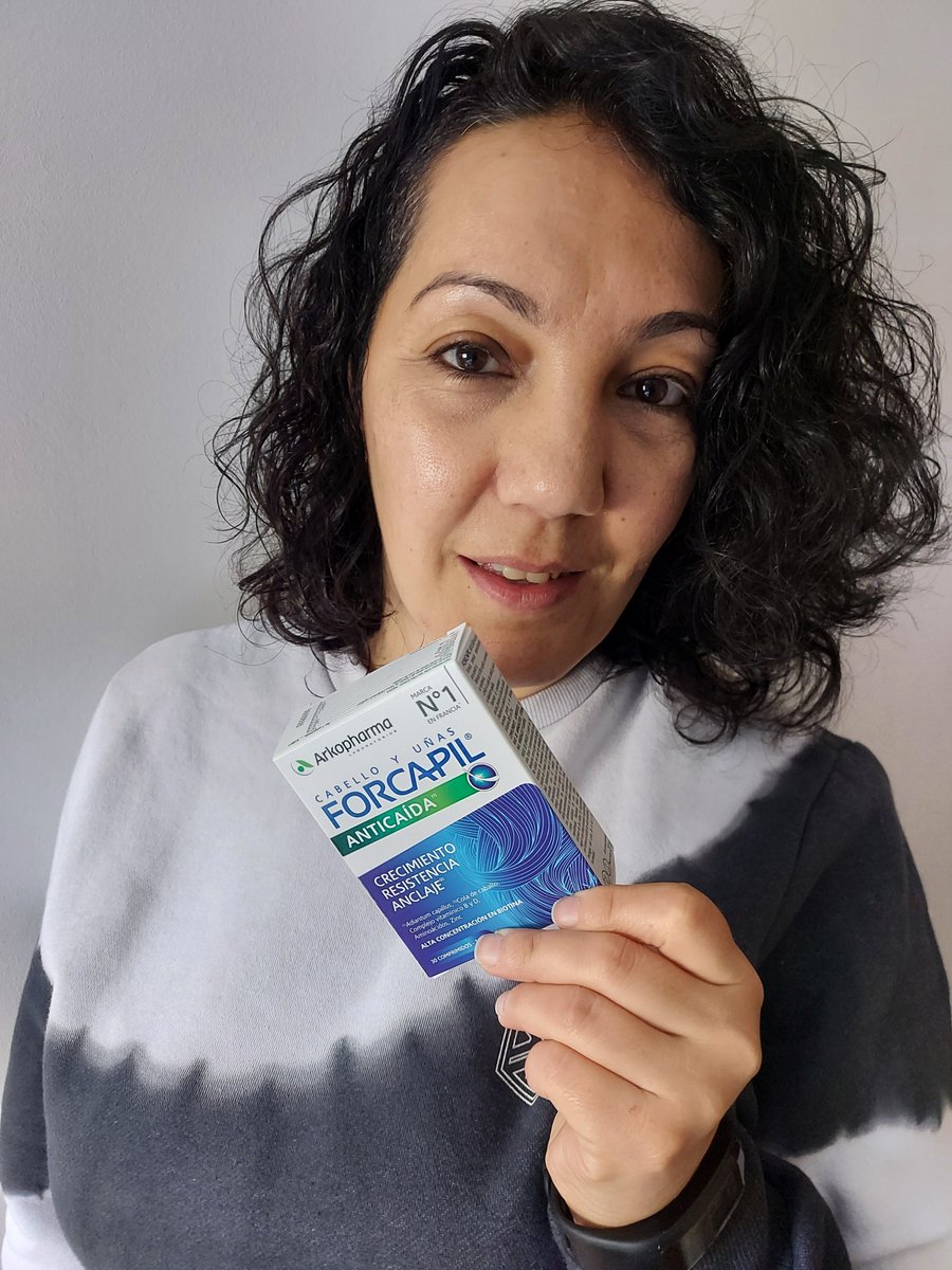 MTFS07's tweet photo. Después de unas semanas usando @forcapil_es gracias a @trnd como os comenté se me caía bastante el pelo. Ahora apenas se me cae y así luce mi pelo más fuerte y con más brillo. Me encanta el resultado.
#trndespaña #forcapilanticaida #forcapil #tanfuertecomotú #RegaladoPorForcapil https://t.co/zJ5AXBBJvg