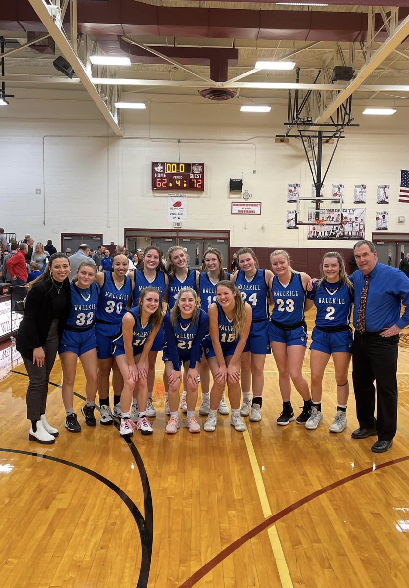 wallkillshs's tweet photo. This bunch is headed to the NYSPHSAA Regional Final as they take on Tappan Zee High School on Sunday @ 10:00 a.m.
Game will be played at Yorktown High School in Westchester NY! Keep it rolling ladies!
#regionalfinal
#thisgroupcanhoop
#wallkillexcellence https://t.co/R5eSVdTCzP