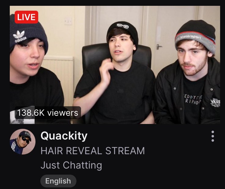 P1NKZA's tweet photo. Help i saw the stream notif and thought he was gonna be clickbaiting with his rinky-dink greenscreen But then i open twitch and see This BRO WHAT 😭😭 https://t.co/nQehvYgotv