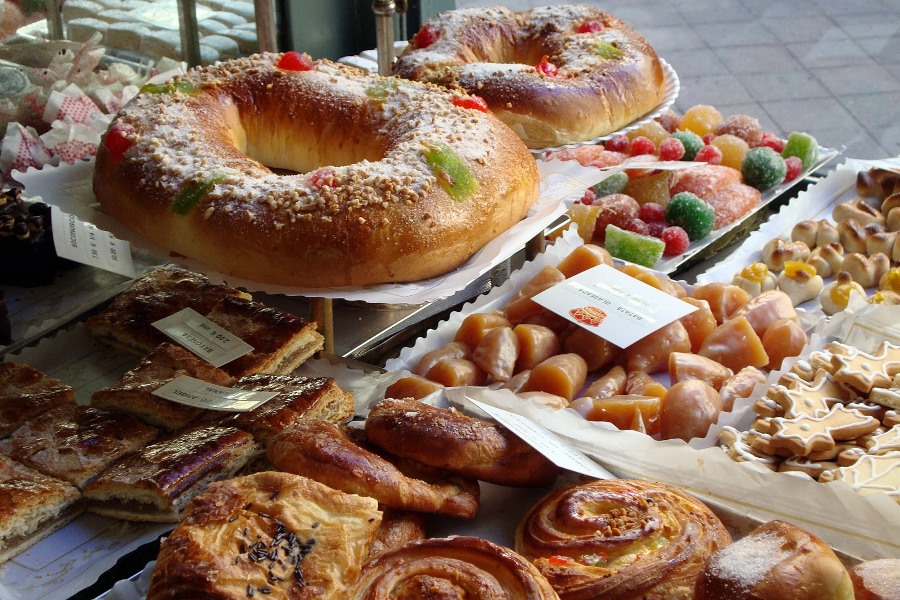 CocinayVino's tweet photo. #Reposteros 🍪 y #Pasteleros 🍰🥐, ¡veamos la diferencia! https://t.co/QPHaalKk3b https://t.co/0yHcXVDggg