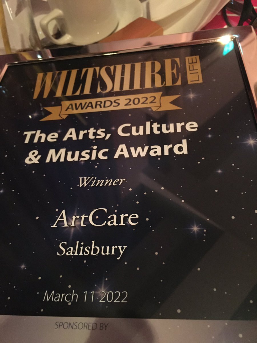 @WiltshireLife @WiltsHub @wilsonslawcom Lovely to be joint winners with @WiltsHub = a win for the arts across Wilts. @StarsAppeal @SalisburyNHS this is for you too & for everyone in our exhibitions, history project, staff arts club, SAL artists & @RebSeymour @lesleyself1a Hazel & brilliant volunteers & staff at SDH