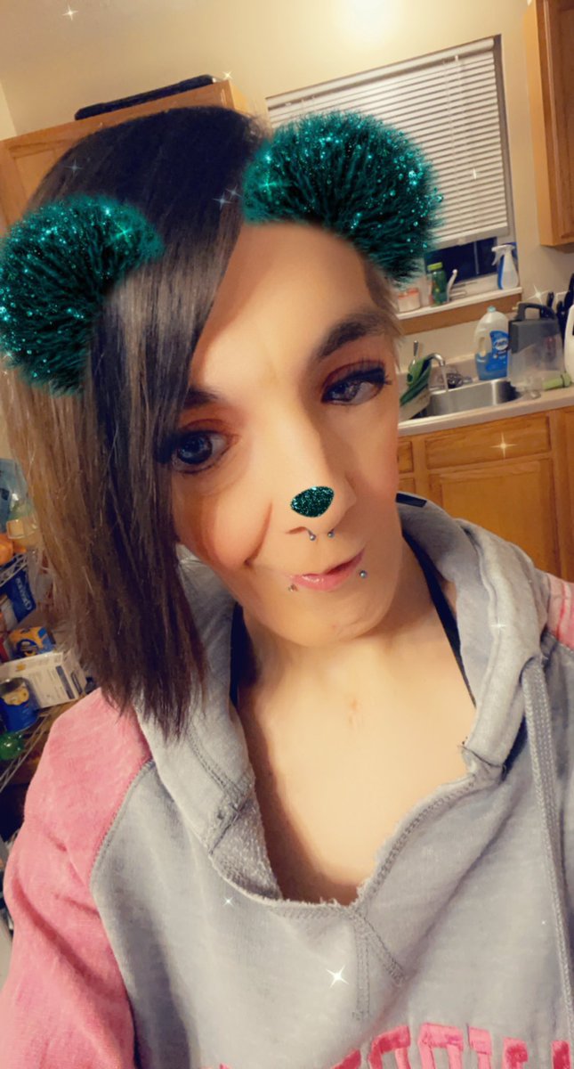 daniraeguild's tweet photo. Ready to go to a kink event ❤️ https://t.co/GytubpVSun