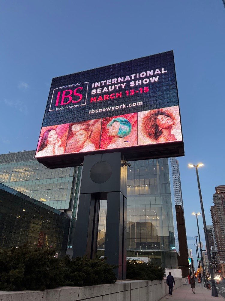 We’re back in NYC! Two years after shutting down the show on opening day after it was already all built up. Fantastic to see this for the beauty/spa community and our teams. Thanks to our customers for sticking by us. (Free swag, I’m coming for you on Sunday, get ready).