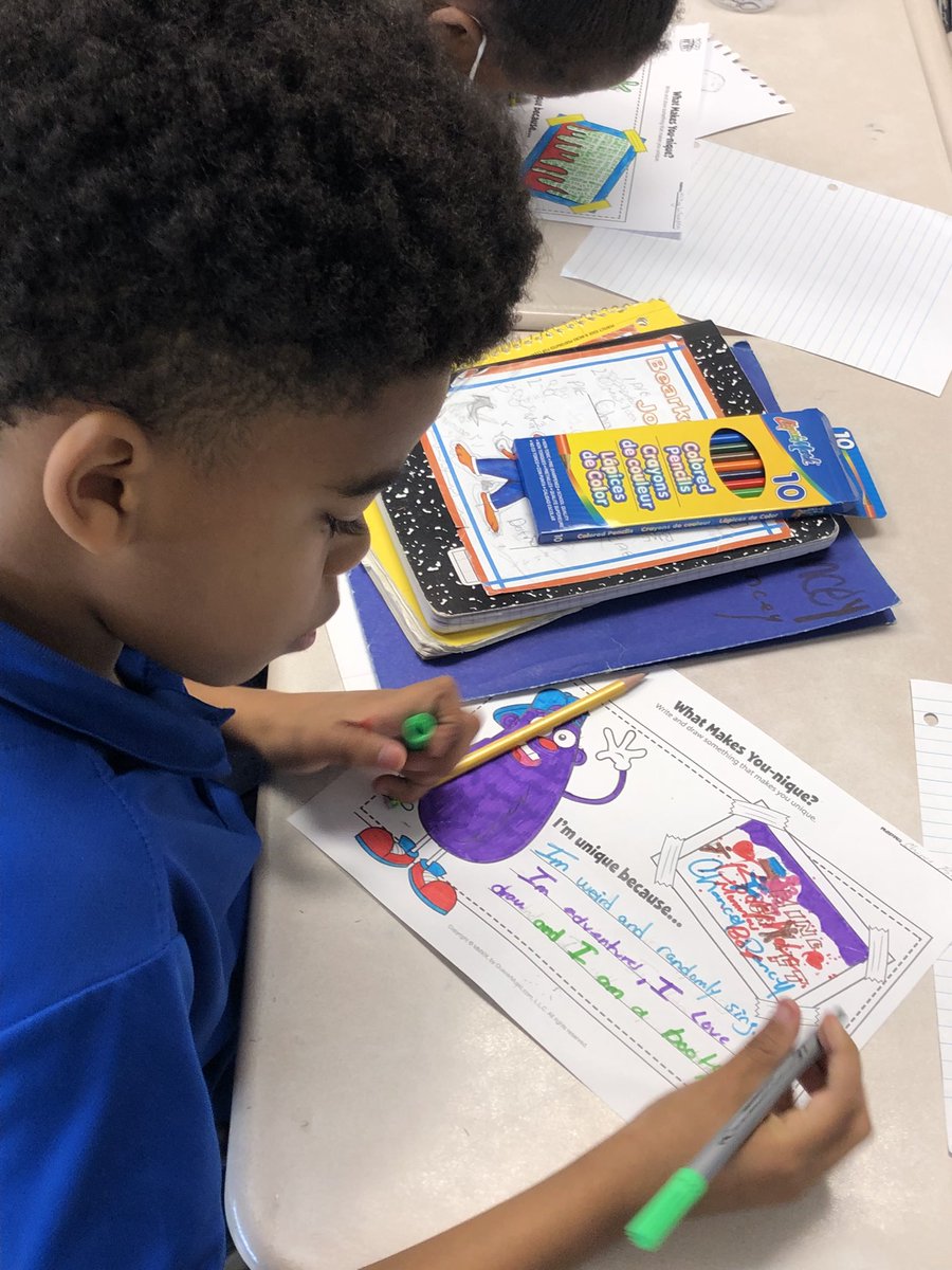 LacyChelisa's tweet photo. #HISDSELday 5th Grade @BurrusES had an AWESOME time acknowledging #SELDay2022. Kudos kiddos! https://t.co/LLe5ll8iaP