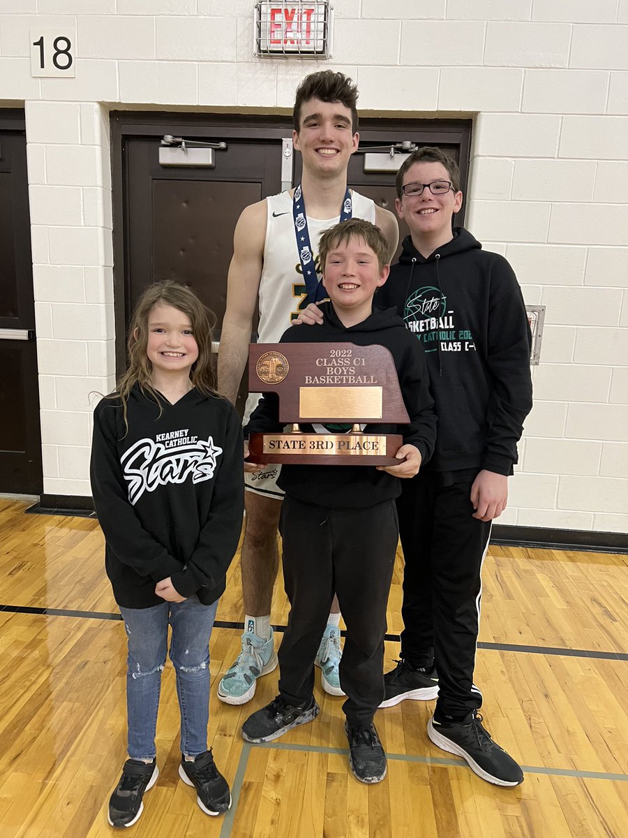 Your first game picture &amp; your last game picture. It was a wild ride and we loved every second of it! We are so proud of you and love you so much!! Thanks to the coaches &amp; teammates that helped you so much along the way! Go Stars! <a href="/bmahony32/">Brett Mahony</a> <a href="/paitzoldfarmer/">paitzoldfarmer</a> @kcatholic_bball