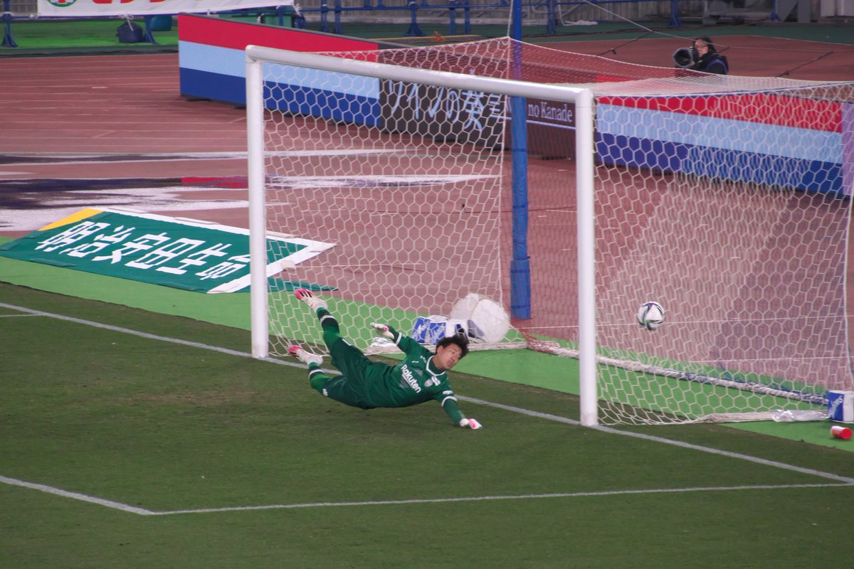 3150taka88's tweet photo. 22/03/02@明治安田生命J1 LEAGUE 第10節 横浜F・マリノス VS ヴィッセル神戸 at 日産スタジアム
横浜先制&だめ押し点⚽
食べてるだけじゃありません。
ネットを揺らした瞬間もとらえてますよ😀
#横浜Fマリノス
#ヴィッセル神戸
#日産スタジアム
#Jリーグ
#EOS80D
#B028 https://t.co/SbHebLSdKr