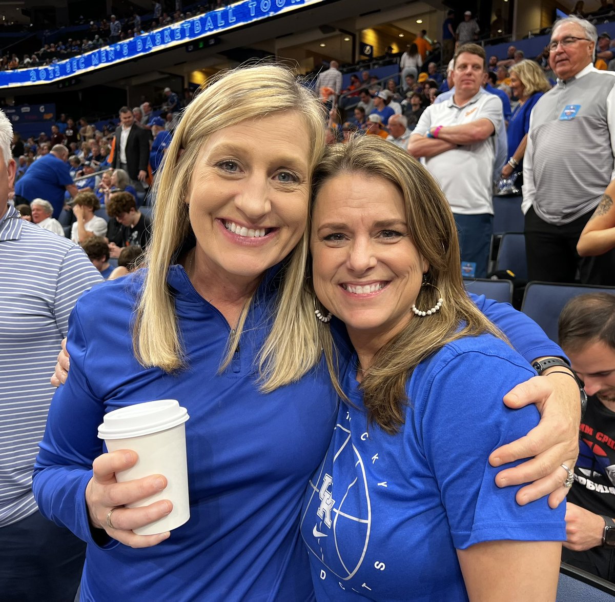 susanguess's tweet photo. #SECMBB https://t.co/mdM4BZLs4f