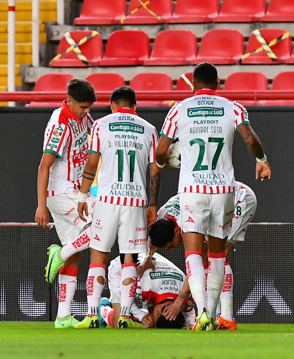 ClubNecaxa's tweet photo. El primero y sabemos que vienen muchos más. ¡Buena, @Heriber40201217! 👏

#ContiGoNecaxa ⚡️
#NECvsQRO https://t.co/dc5FSq0Tf5