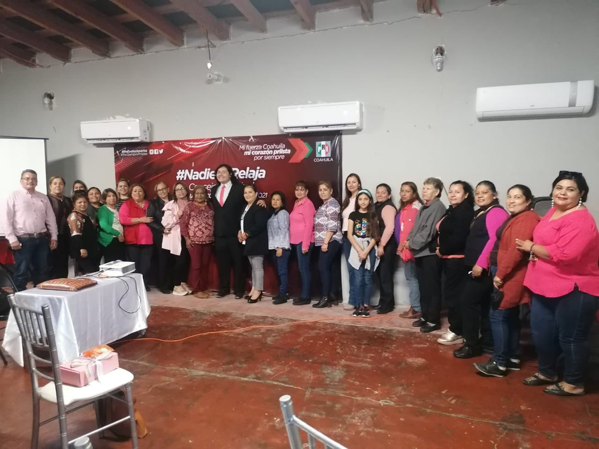 ONMPRI_COAHUILA's tweet photo. En #Nava se llevó acabo un emotivo evento para conmemorar el #DíaInternacionalDeLaMujer.
Agradecemos el respaldo de Ricardo Armendáriz y Socorro Rentería, Presidente y Secretaria Gral. del CM del #PRINava, así como de Yolanda Ríos, presidenta #ONMPRI por la organización. #8M 💜 https://t.co/o9dO2BN7ol