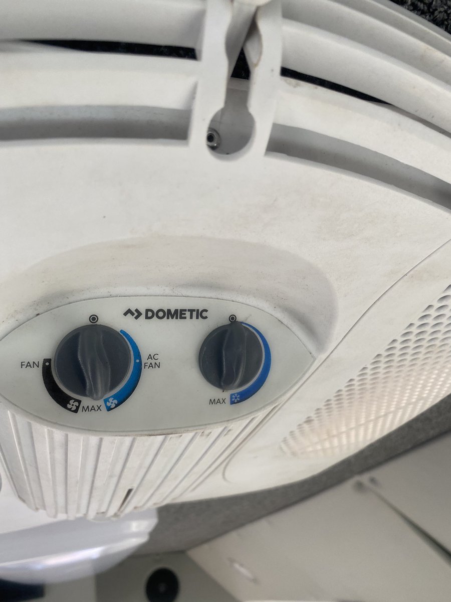 chuck_kyle's tweet photo. Can anyone help identify this @DometicRV air conditioning unit? What model is this? @AtwoodMobile #dometic https://t.co/FWVe3J0kkq