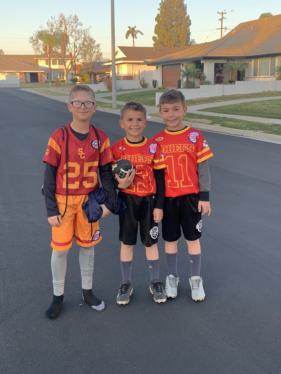PrincipalLucas's tweet photo. Love these babes of mine!! Such great athletes and scholars! And kind to boot. ❤️ @EDHawksBaseball https://t.co/CQdLA5YO27