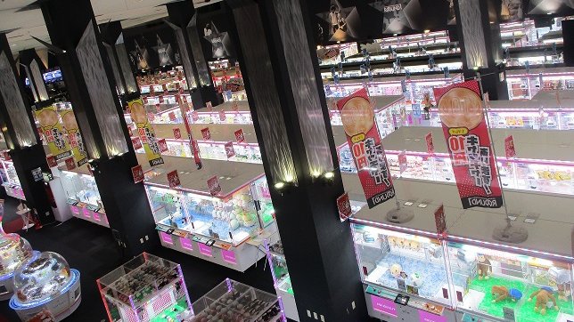 ラウンドワンスタジアム福島店 クレーンゲーム地域最大級の３５０台 福島店のアミューズメントコーナー がギガクレーンスタジアムにリニューアル ３５０台のクレーンゲーム機を体感せよ 10円でプレイできるコーナーも ラウワン