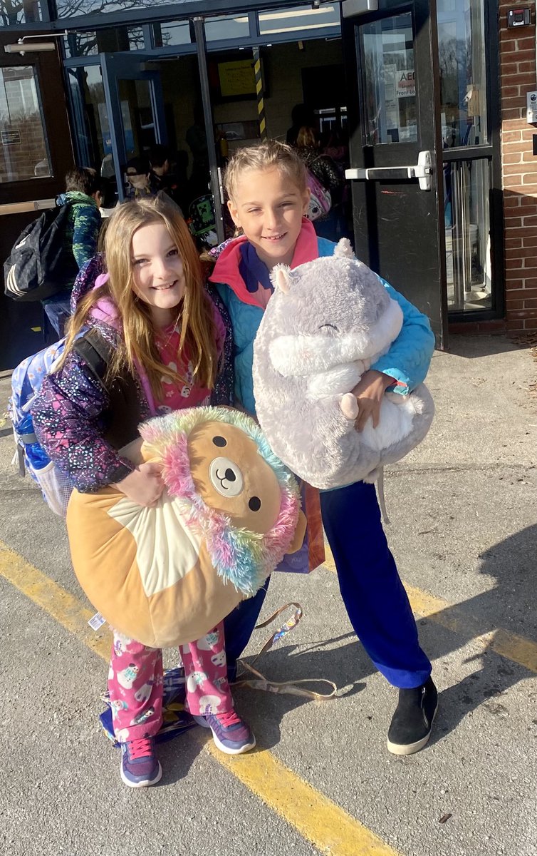 MTS_AmitySmall's tweet photo. Comfy cozy stuffy fun #joy https://t.co/mOdc4cZYv1