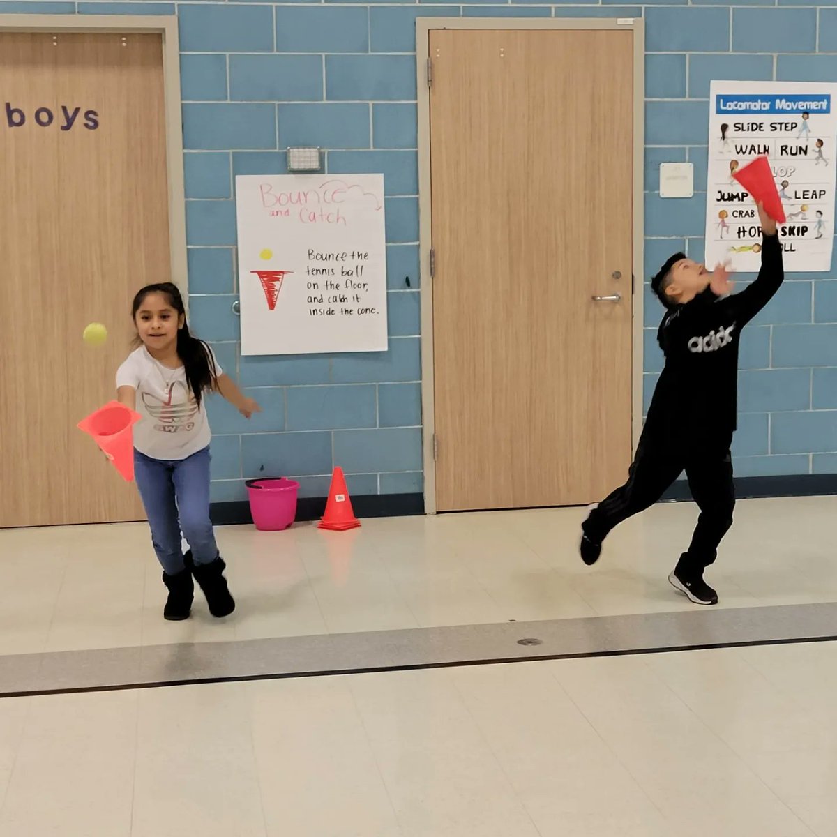 art_toler's tweet photo. Here are some action shots, and even our Assistant Principal Mrs. Murphy showing the kids how is done in Rock climbing! https://t.co/oUEkmjgQLv