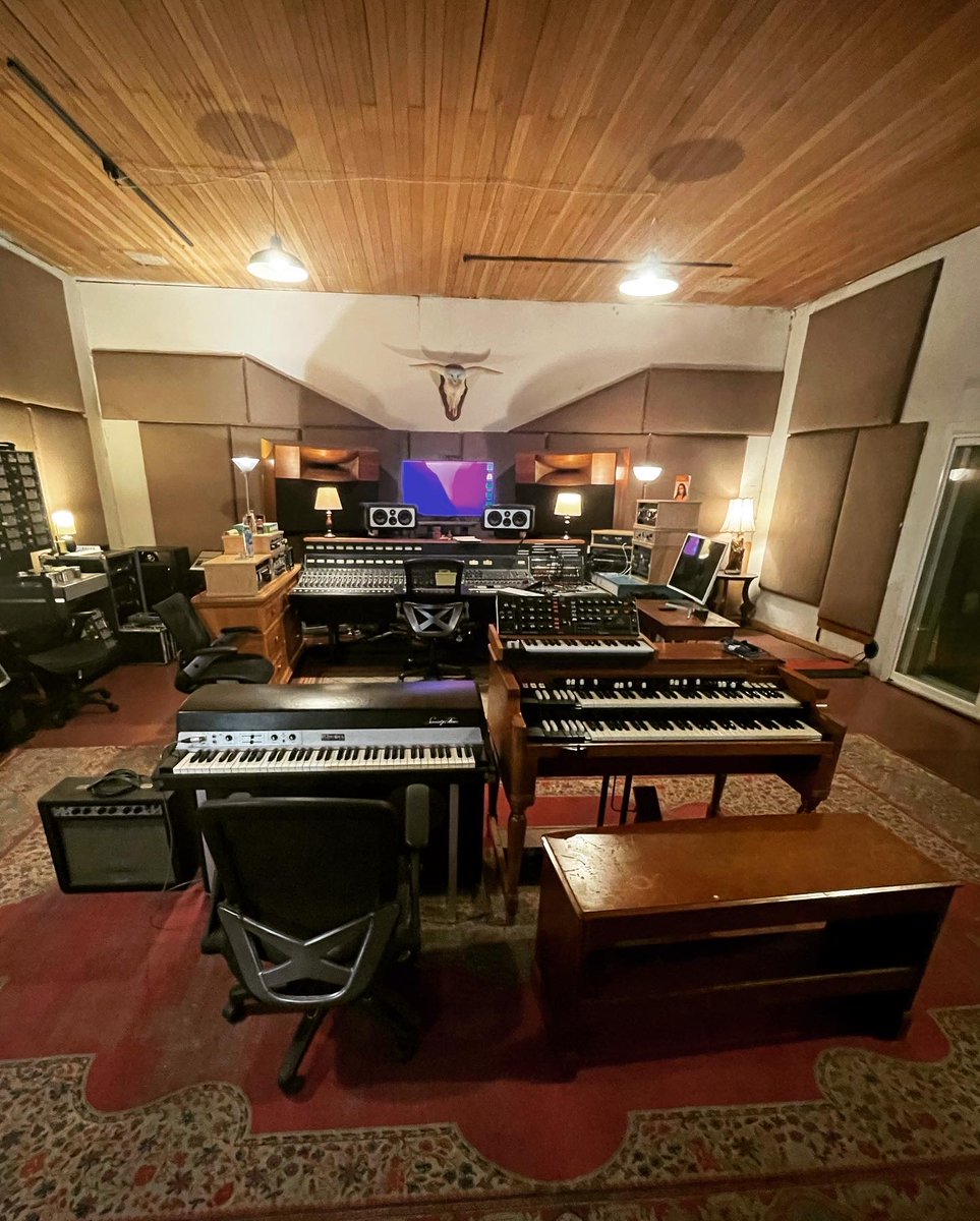 PrairieSunRecording tweet media