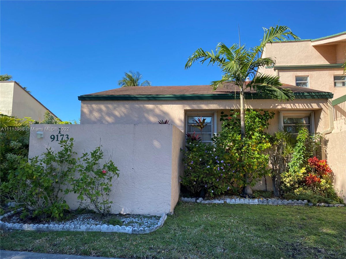 mariancelis's tweet photo. See what this home has to offer! Contact me for a showing today. #homesforsale #realestate  https://t.co/lQ1ivgxqSU https://t.co/dbtqfXajM2